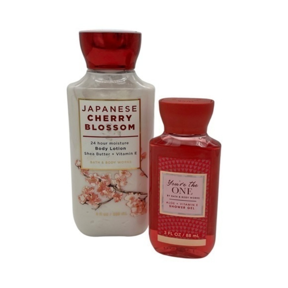 NWT Bath & Body Works 24 Hour Moisture Body Lotion And Shower Gel Bundle